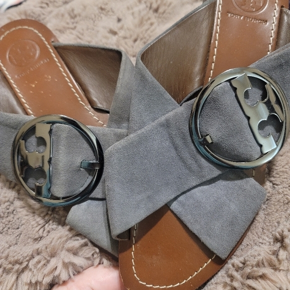 Tory Burch Gray Suede sandals, in Excellent condition! Like New - Picture 4 of 6
